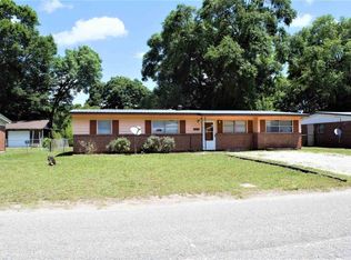 6440 Julia Dr, Milton, FL 32570