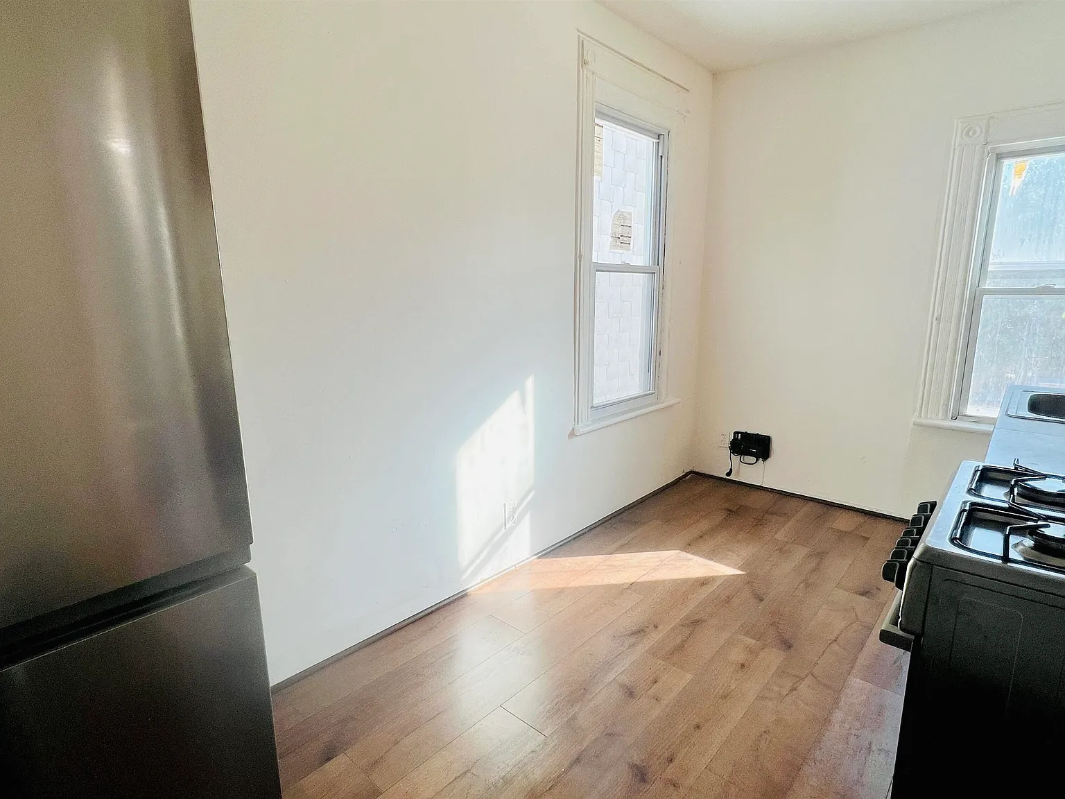 3 bed, 2.0 bath, $2,500 — Photo 4