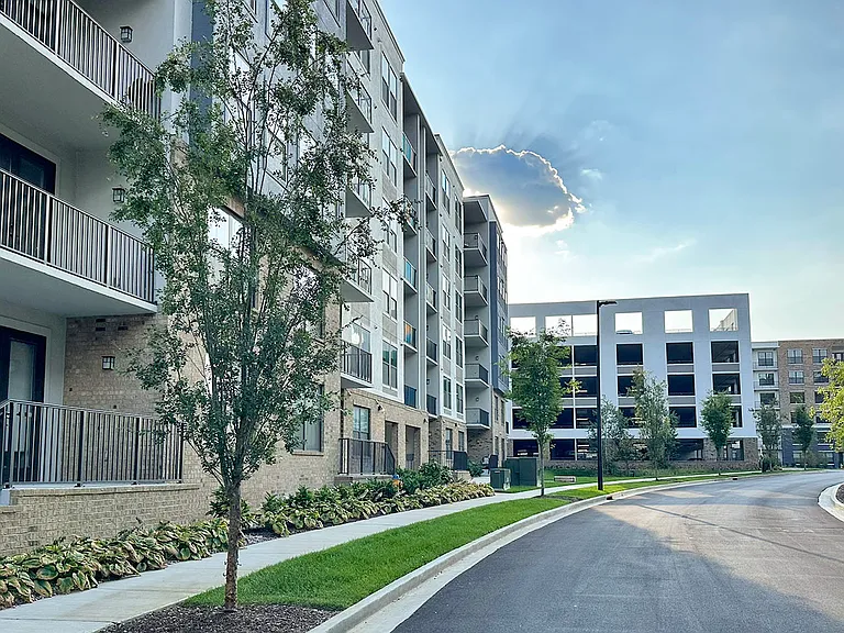 Legacy Cool Springs Apartments — Photo 36