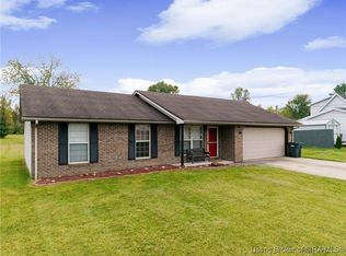 951 York Rd, Scottsburg, IN 47170