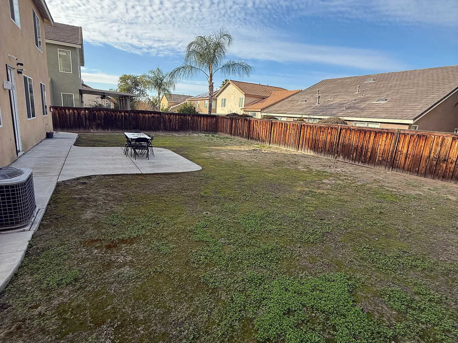 6 bed, 2876 sqft, $3,600 — Photo 3