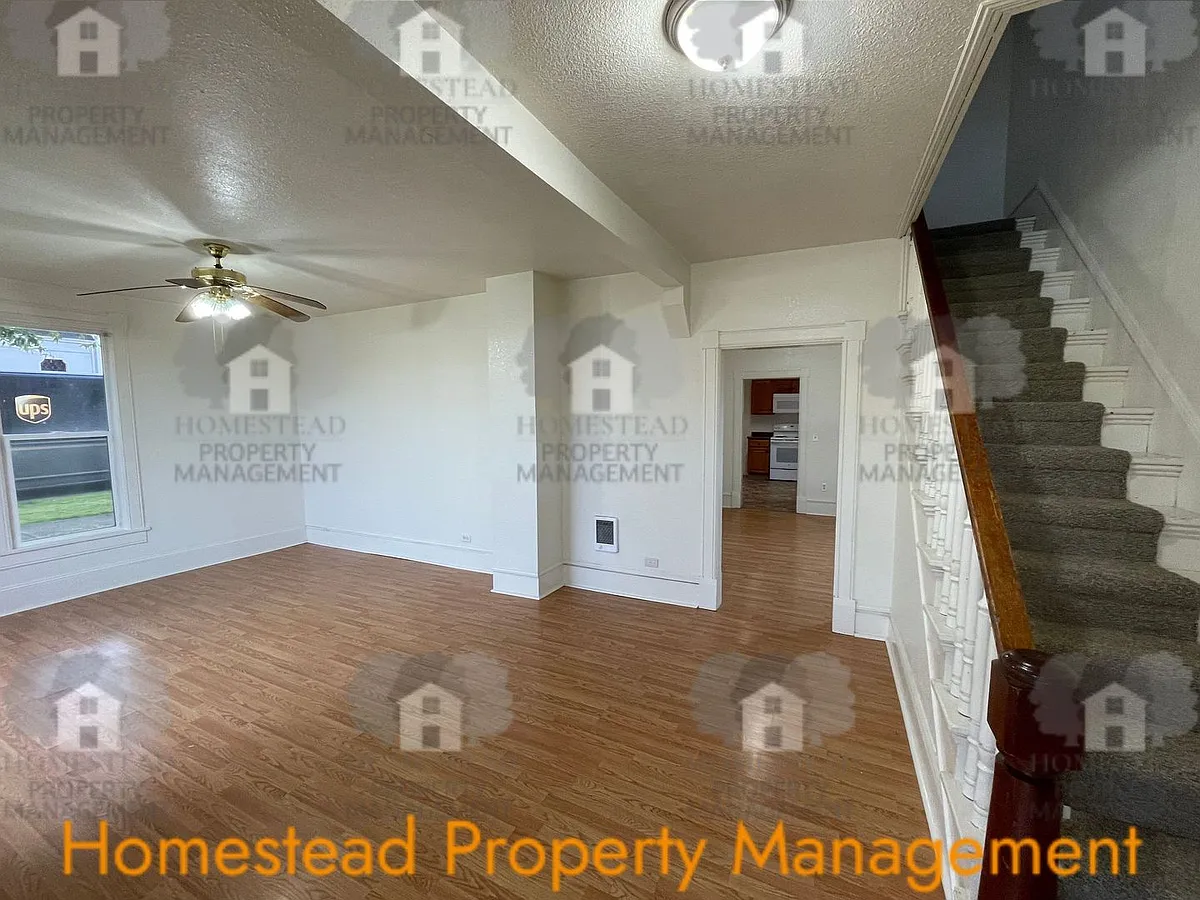Building Photo - 386 S 4th St #424-D