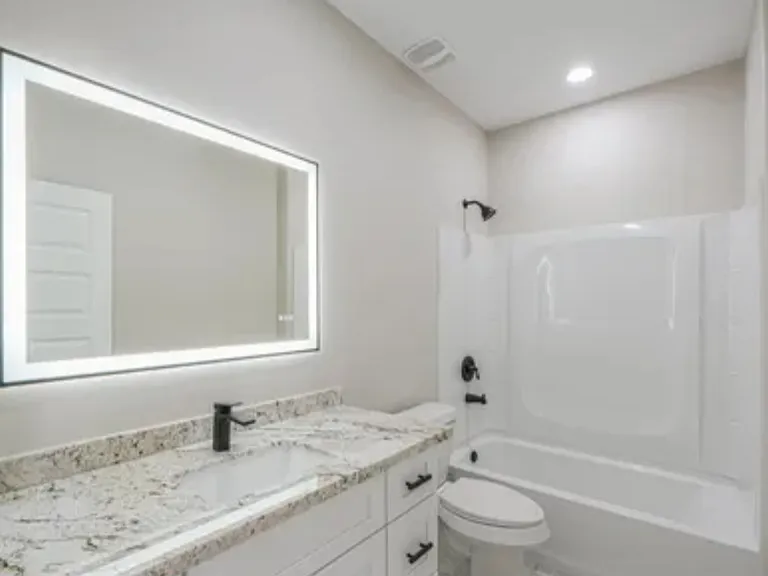 229 E Cedar Ave — Photo 11