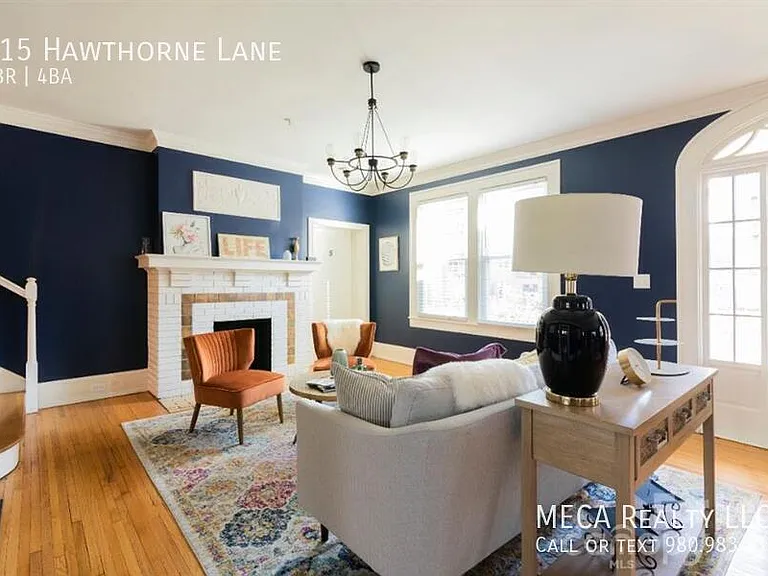 715 Hawthorne Ln — Photo 5