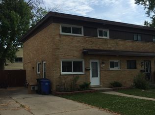 9073 Barberry Ln, Des Plaines, IL 60016