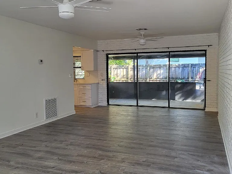 816 SW 14th Ave — Photo 8