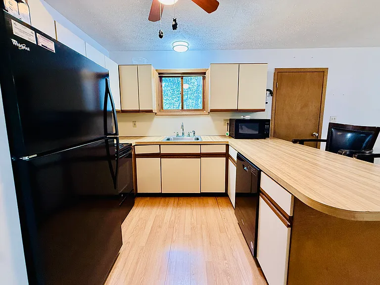 4204 Hickory Rd — Photo 14