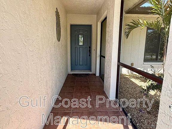5th image of 3185 Clifford St