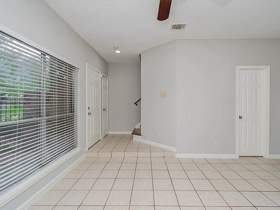 Spacious front entry