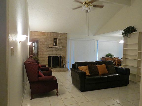 4th image of 5011 Birchmont Dr