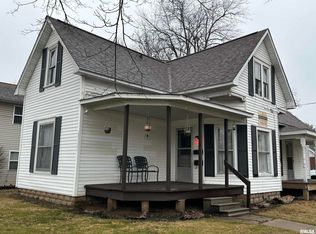 718 S Forest Ave, Carbondale, IL 62901