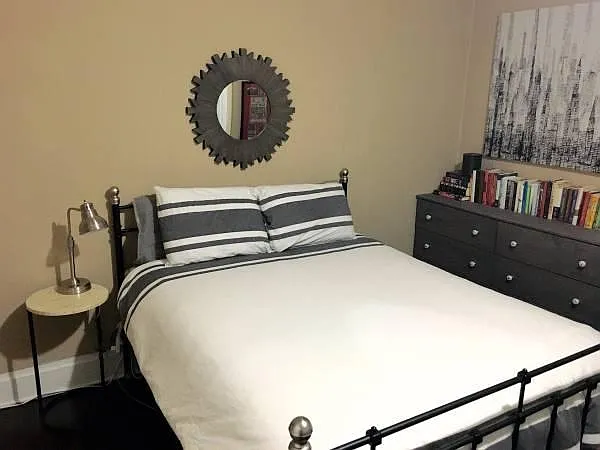 2 bed, 900 sqft, $1,695 — Photo 2