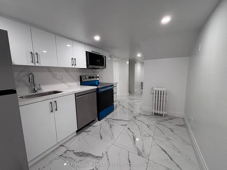 27 Delaware Ave #LOWER — Photo 5