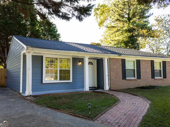 1379 Craighill Ct, Norcross, GA 30093