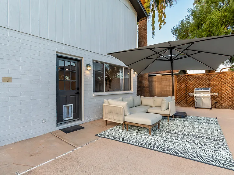 1845 E Julie Dr — Photo 43