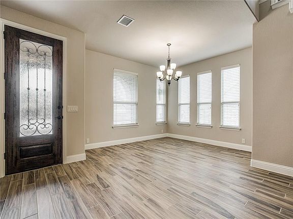 5th image of 408 Tanglewood Dr