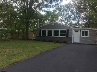 1545 Pinehurst Dr, Mays Landing, NJ 08330