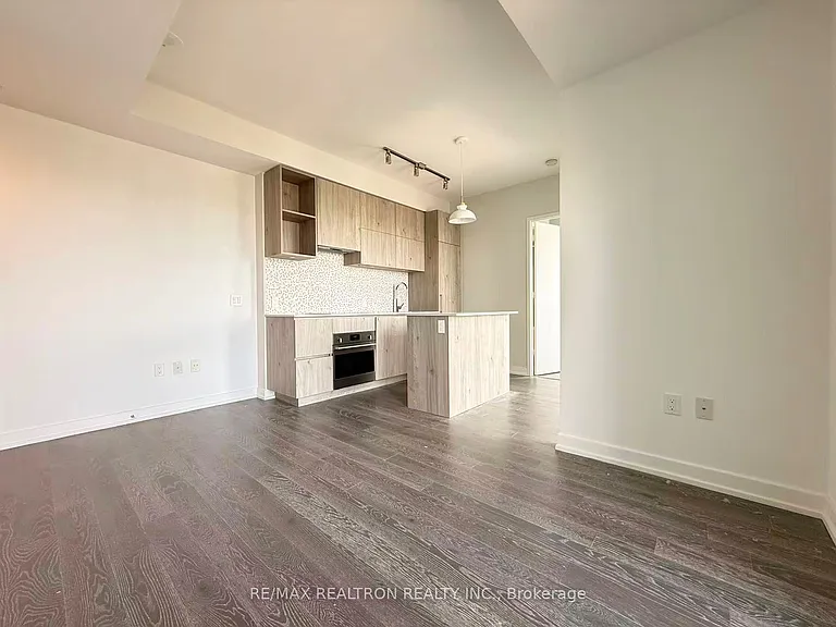1 Yorkville Ave #3408 — Photo 8