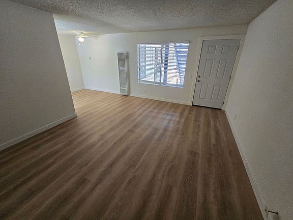 3rd image of 4754 32nd St #5