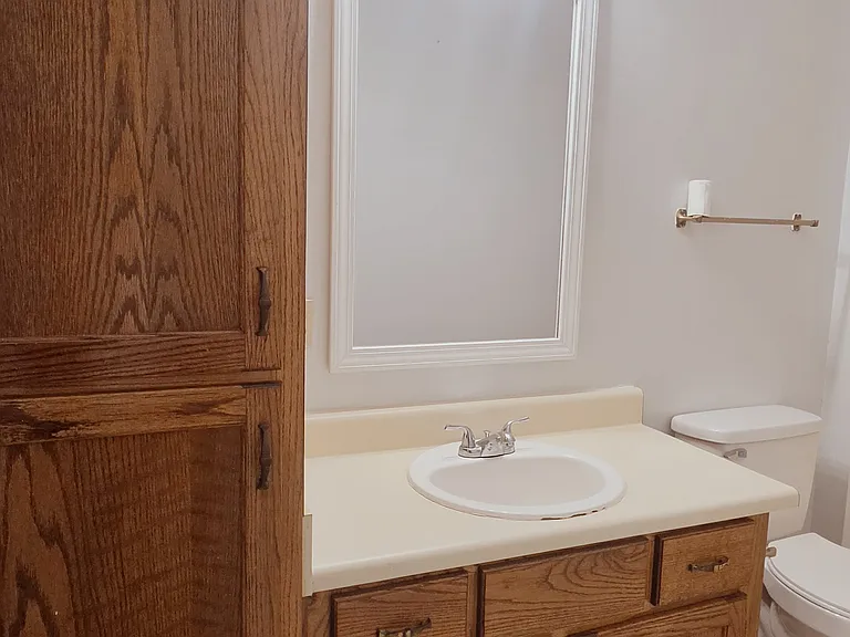 2301 Michigan Ave #11 — Photo 9
