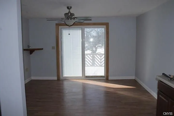 360 S Indiana Ave — Photo 16