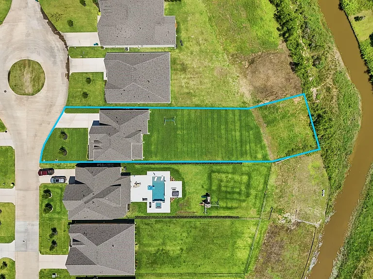 208 Peninsula Point Dr — Photo 49