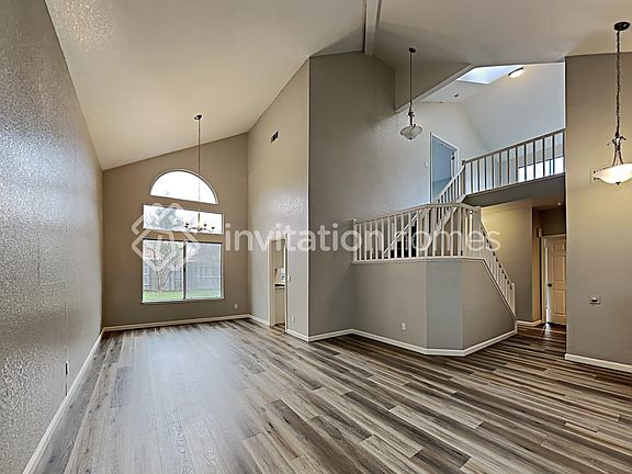 5th image of 903 Owl Cir