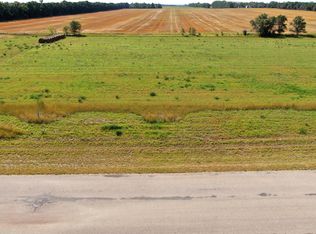 18009 Acadia Dr, Bismarck, ND 58503