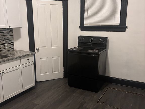 2nd image of 309 Elm St