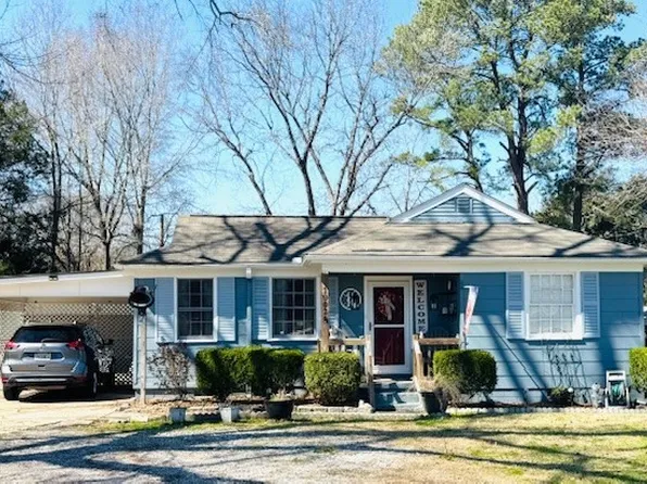 1002 Cedar Crest Dr, Demopolis, AL 36732