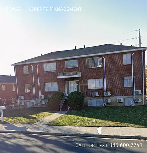 997 Chapel Dr #2 Photo 1