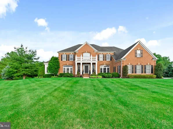 161 Parsons Ln, Newtown, PA 18940