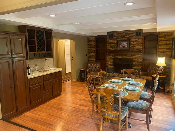3rd image of 12114 Bayshore Blvd