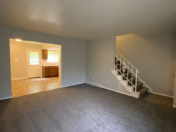 3rd image of 705 Edward Ave
