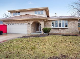 8771 Sunshine Ct, Orland Park, IL 60462