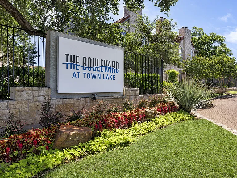 The Boulevard At Town Lake — Photo 29