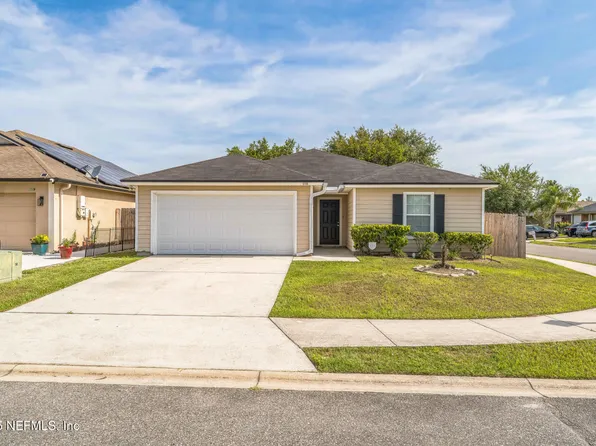 5735 VILLAGE POND Circle, Jacksonville, FL 32222