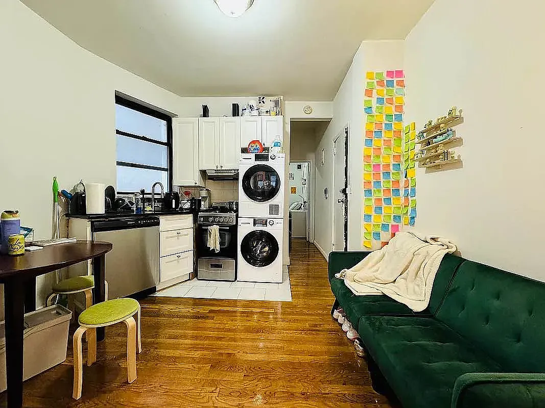 17 Saint Marks Place — Photo 4