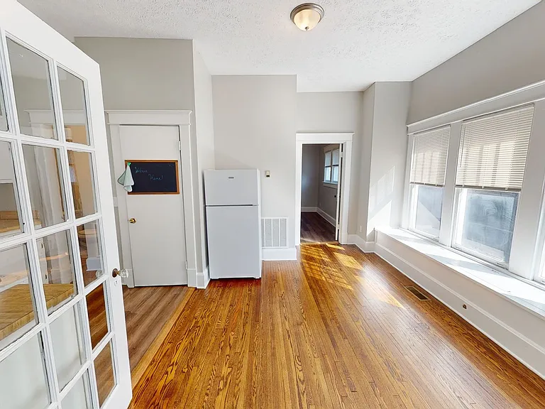 2108 Acklen Ave — Photo 5