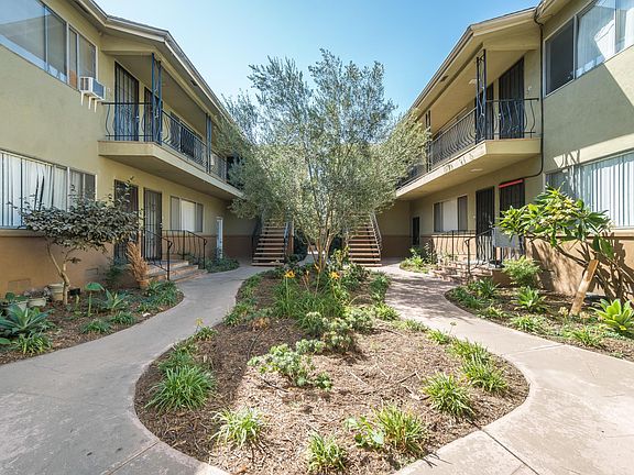 Landscaped Courtyard