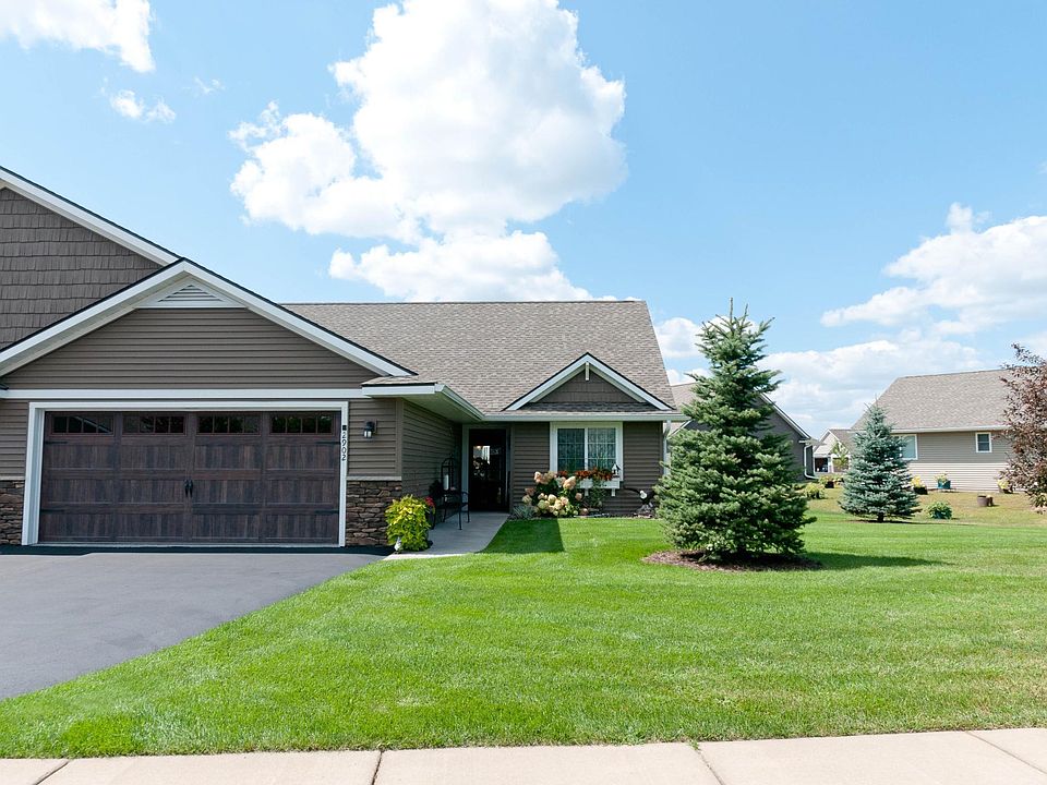 1st image of 2902 Moon Lake Dr
