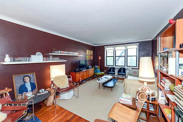 Sold by Benjamin Realty Since 1980 | media 29