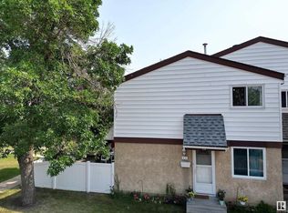 6 Twin Ter NW #6, Edmonton, AB T6K1V4