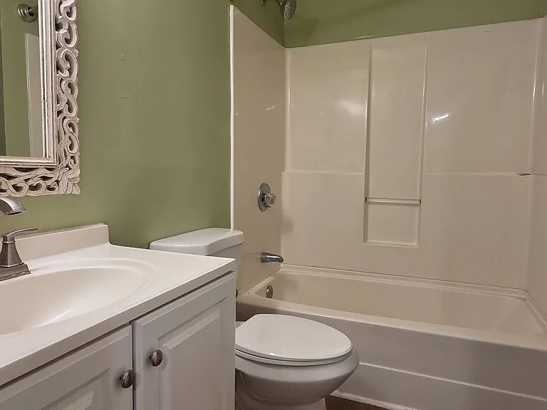 7719 Kingsberry Ct — Photo 15