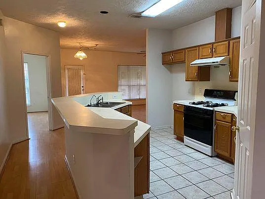 13403 Agarita Ln — Photo 4