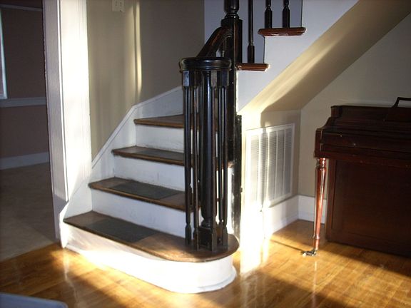 2nd image of 412 Midlake Dr