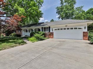 624 E Leslie Dr, Independence, MO 64055