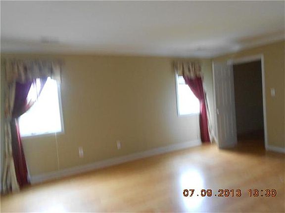 4th image of 708 Parkman Dr