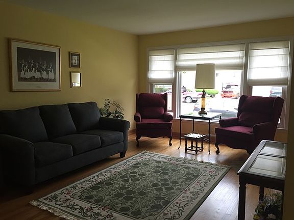 2nd image of 7737 W Fullerton Ave
