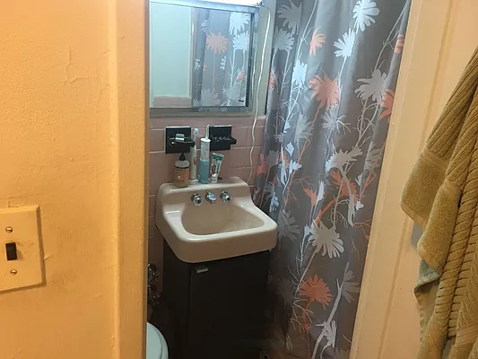 Rented by New York City Apartments | media 42